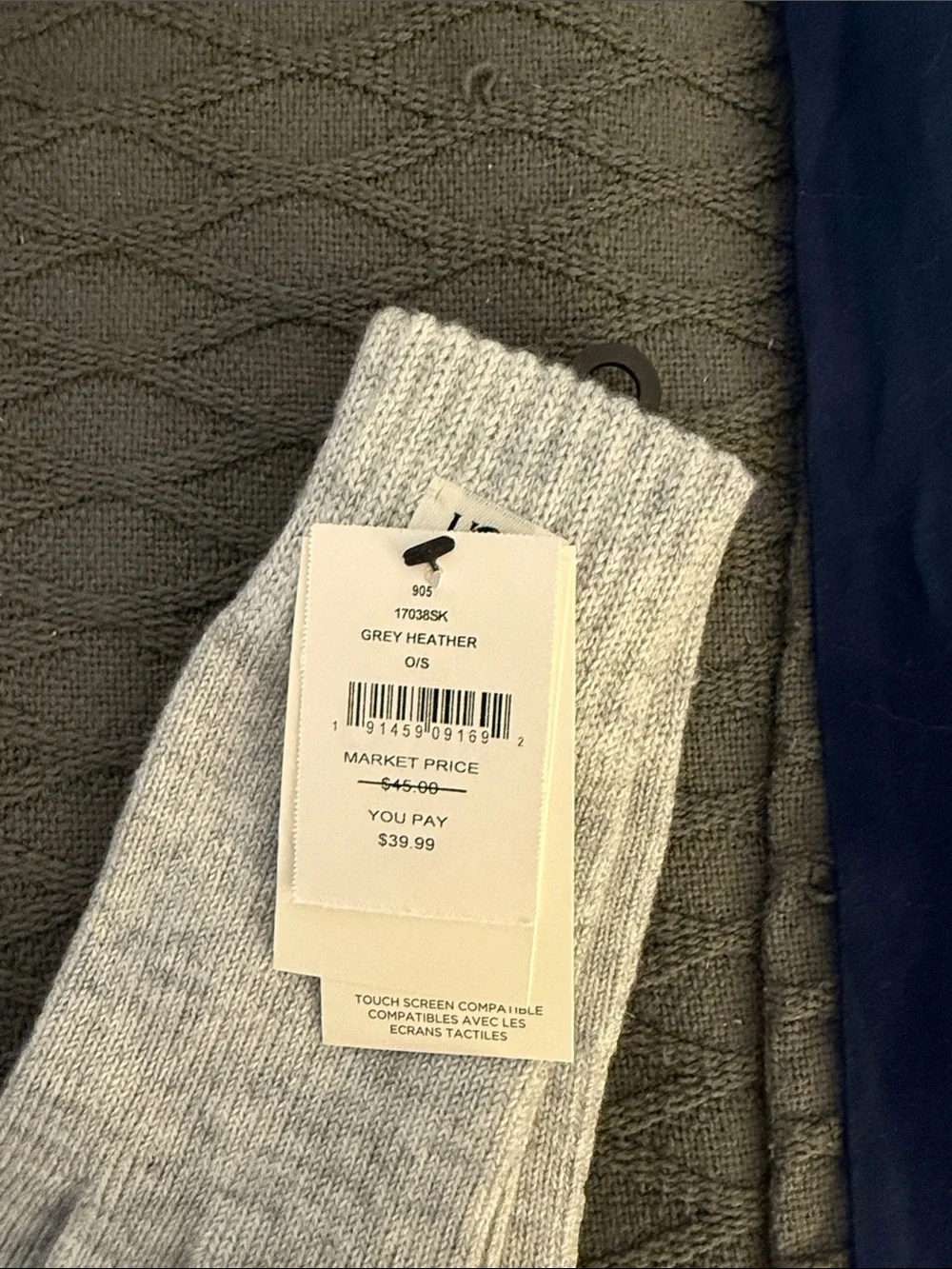 UGG Light Gray Knit Touchscreen Gloves